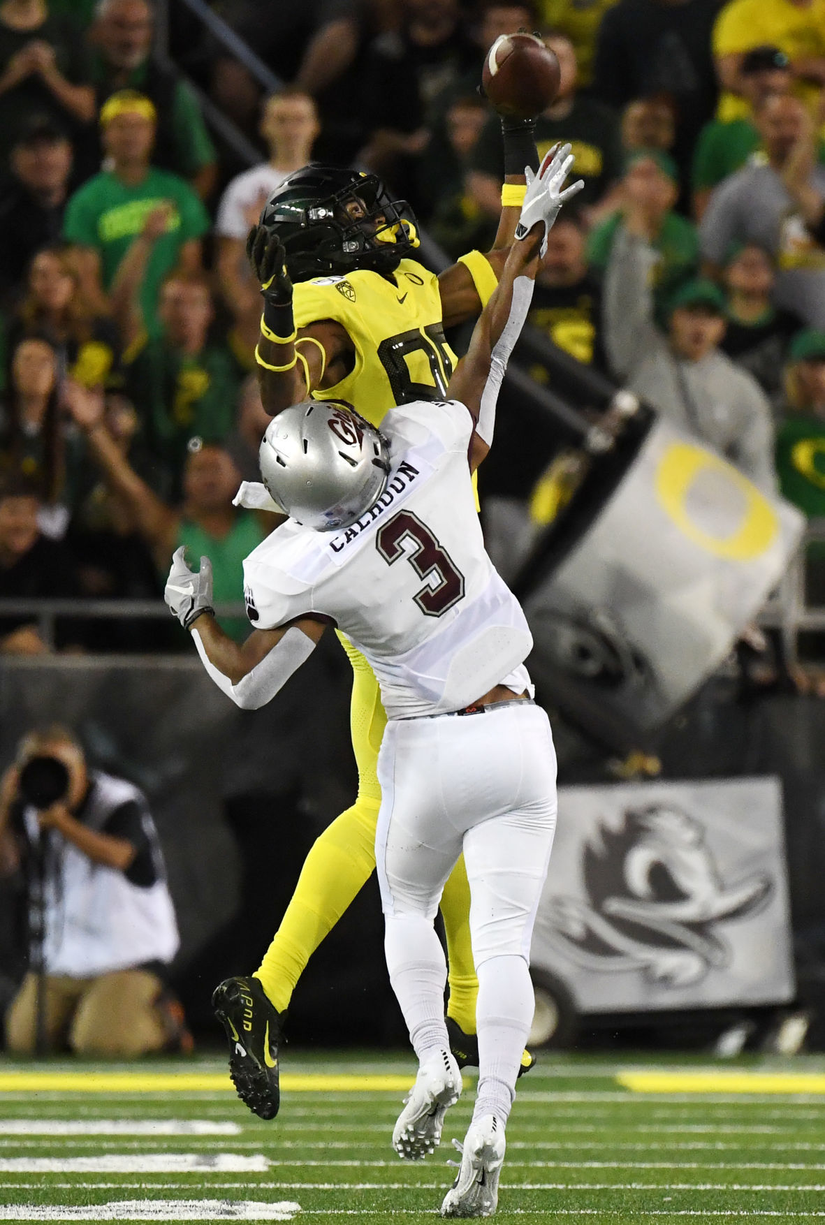 Montana falls to No 15 Oregon 004.JPG
